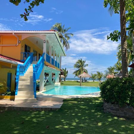 Las Lajas Beach Resort Exteriör bild