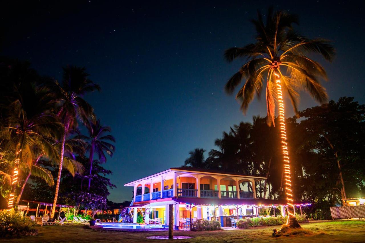 Las Lajas Beach Resort Exteriör bild