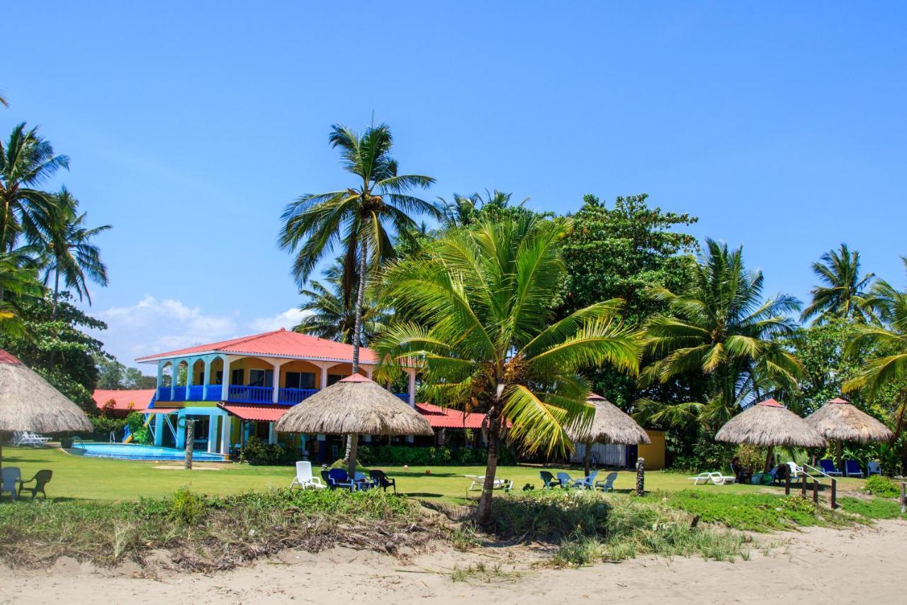 Las Lajas Beach Resort Exteriör bild