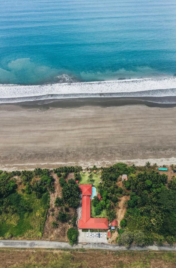 Las Lajas Beach Resort Exteriör bild