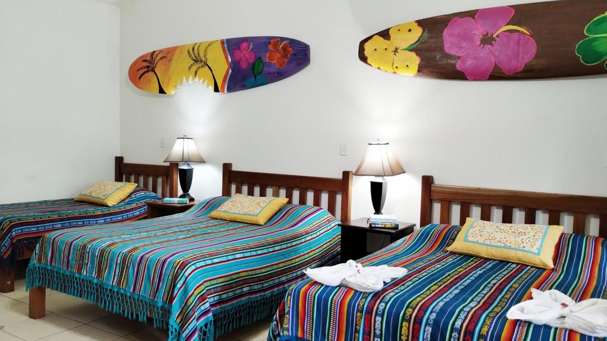 Las Lajas Beach Resort Exteriör bild