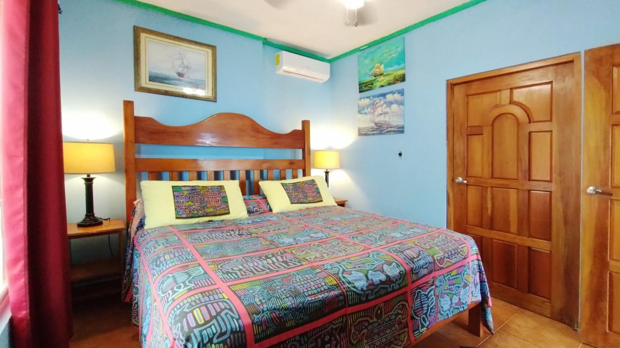 Las Lajas Beach Resort Exteriör bild