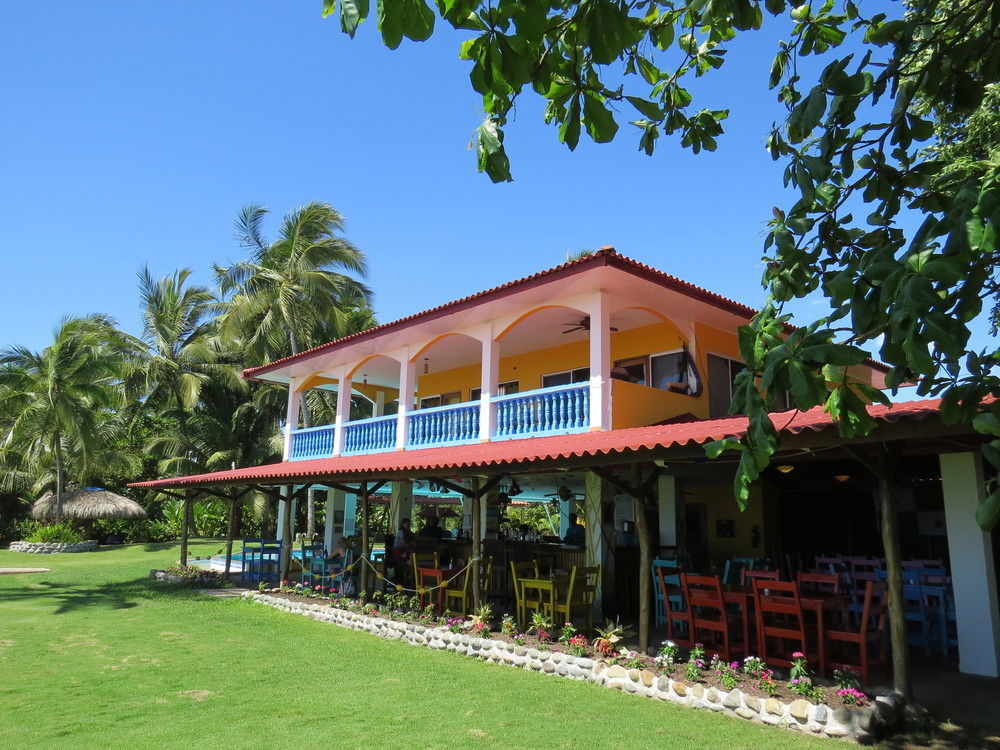 Las Lajas Beach Resort Exteriör bild