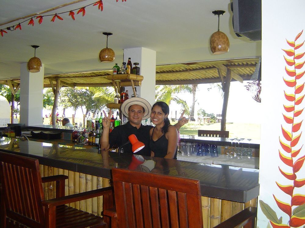 Las Lajas Beach Resort Exteriör bild